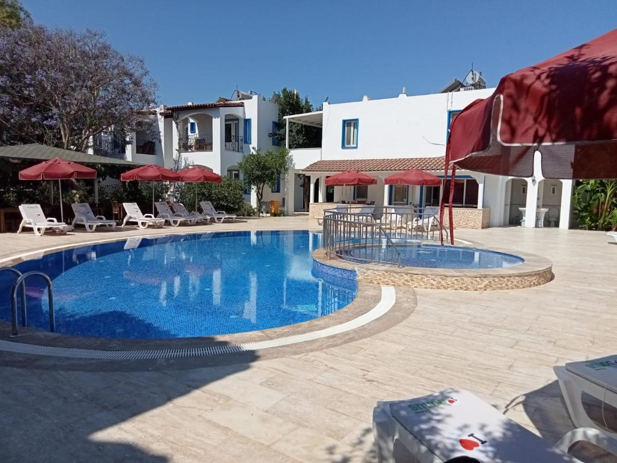 Villa Nergis Битез Екстериор снимка