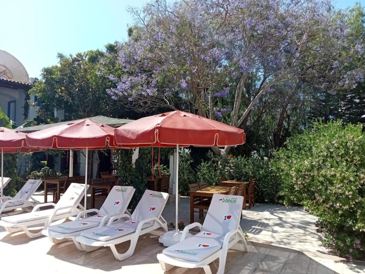 Villa Nergis Битез Екстериор снимка
