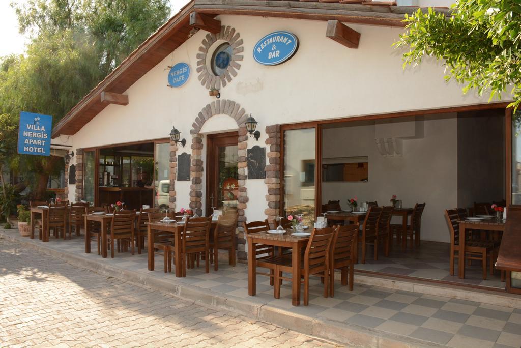 Villa Nergis Битез Екстериор снимка